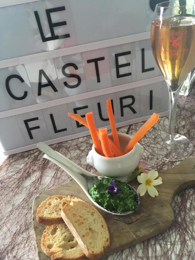 Logis Hotel Restaurant Le Castel Fleuri Saint-Jean-en-Royans Exteriér fotografie